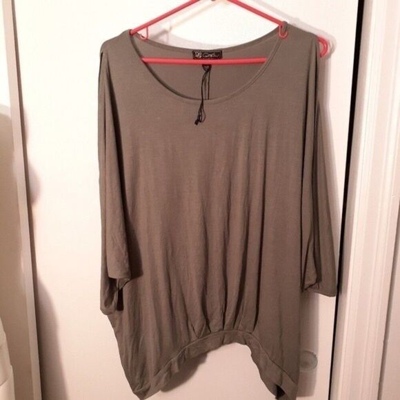 DG2 by Diane Gilman Tops - Dg2 top nwot soft knit cold shoulder shirt l xl 1x diane Gilman casual office